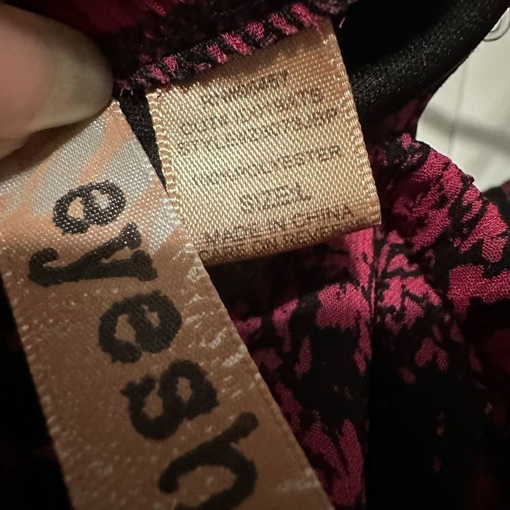 Eyeshadow pink/black adjustable strap flowy v-neck dress - Picture 6 of 8